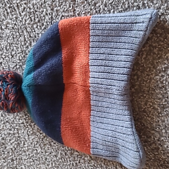 Kids hat boys H&M size 5-7 - Picture 3 of 4